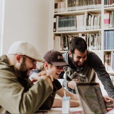 priscilla-du-preez-XkKCui44iM0-unsplash